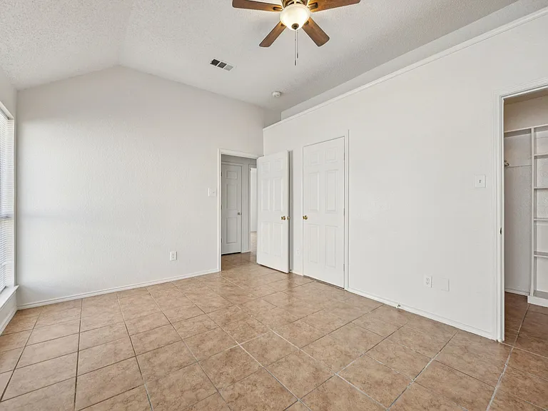 1602 Develon Dr — Photo 14