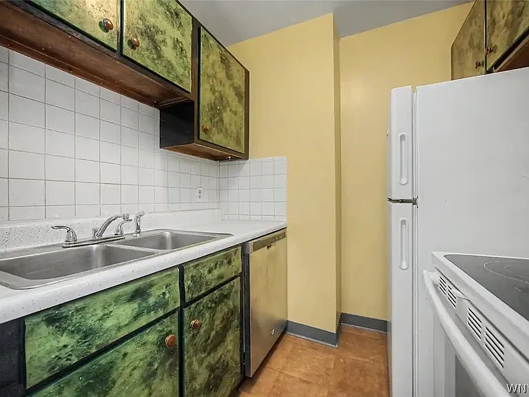 493 Delaware Ave #3 — Photo 19