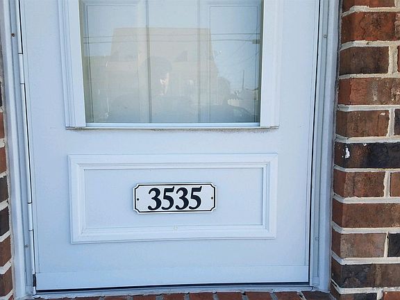 2nd image of 3535 Bay Ave #3535