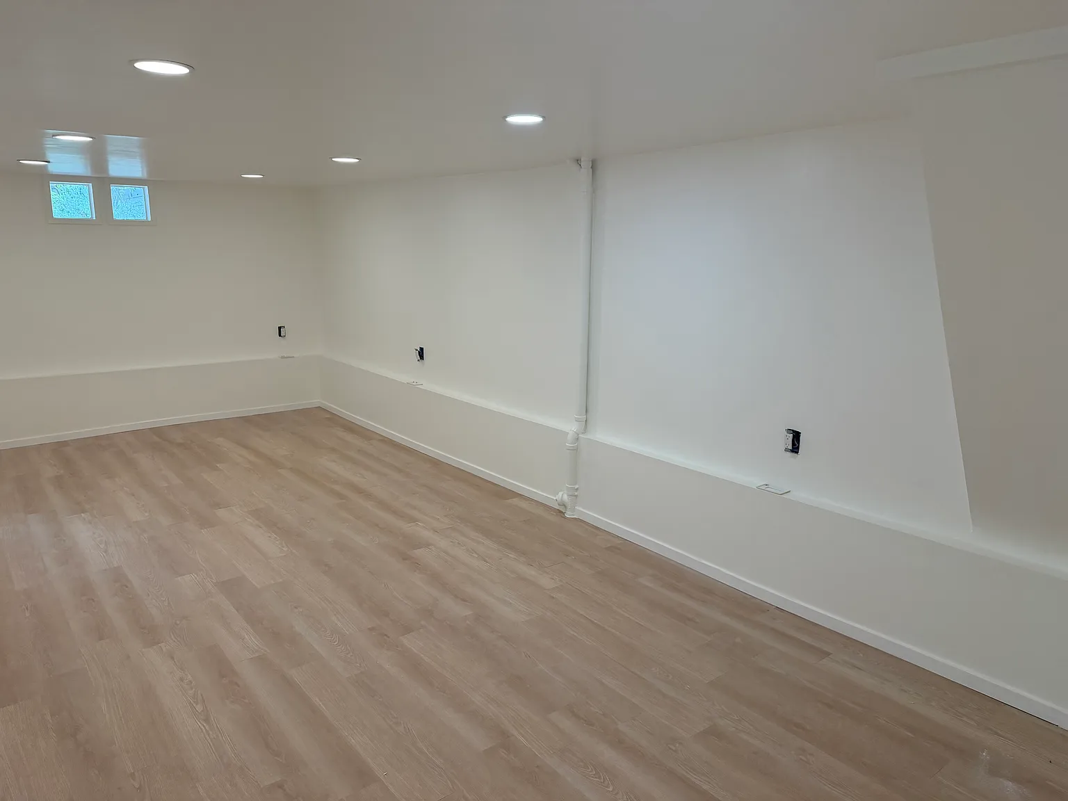 3 bed, 1296 sqft, $7,000 — Photo 3
