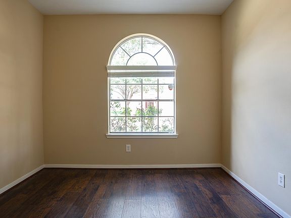 4th image of 22527 Heather Way Ct