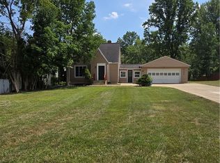 15080 Schreiber Rd, Maple Hts, OH 44137