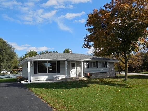 2nd image of W238N6924 Gale Dr