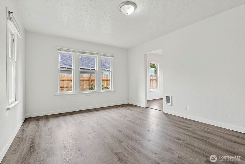 5th image of 640 17th Avenue