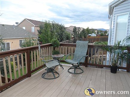 Deck off the family room