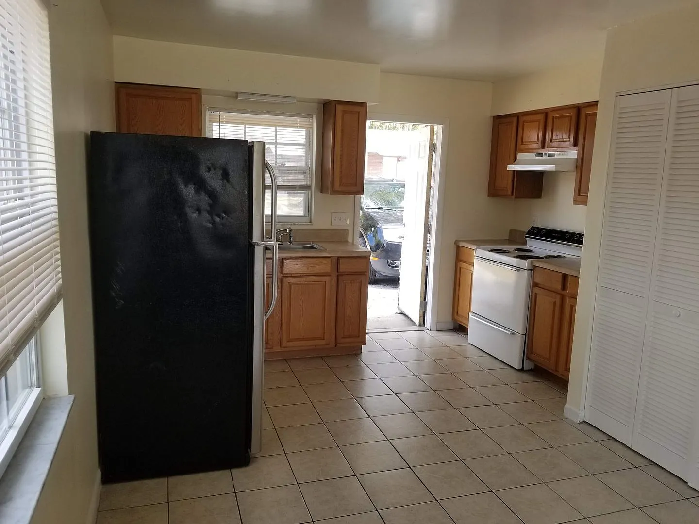 Two-Bedroom Duplex Near Lake Howard — Photo 4