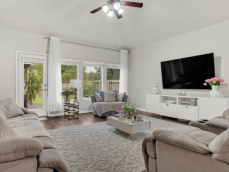 5522 Little Creek Ct — Photo 11