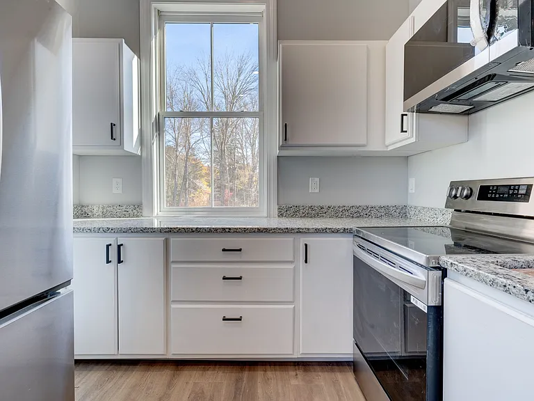 534 Storrs Rd #A — Photo 5