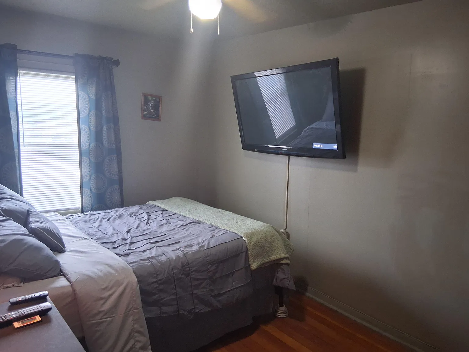 3 bed, 1.0 bath, 600 sqft, $910 — Photo 3