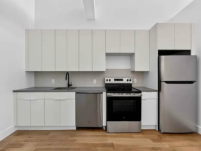 173 Tompkins Ave #4C — Photo 7