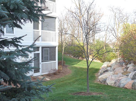 2nd image of 1101 Joyce Ln