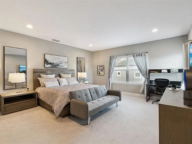7556 John Hancock Dr — Photo 23