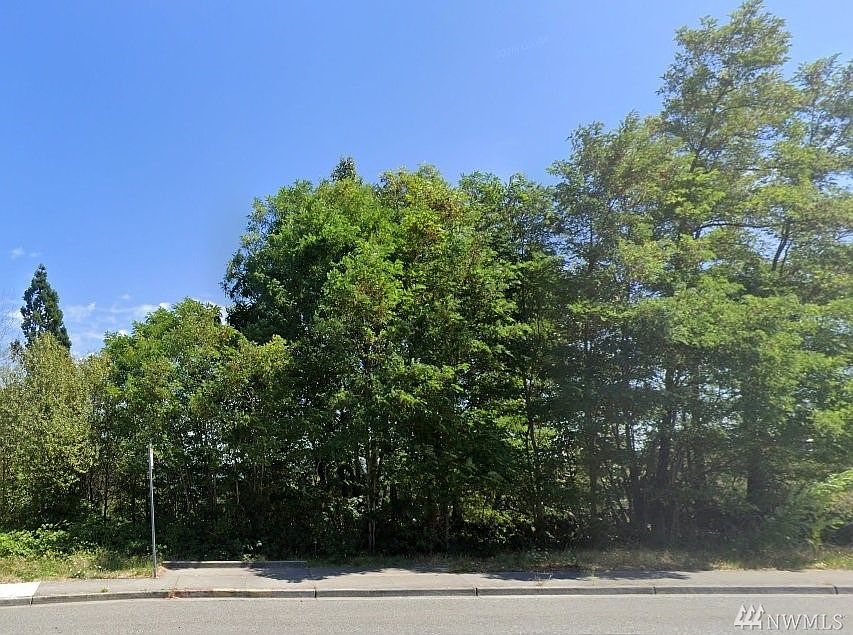1st image of 11250 Des Moines Memorial Dr S