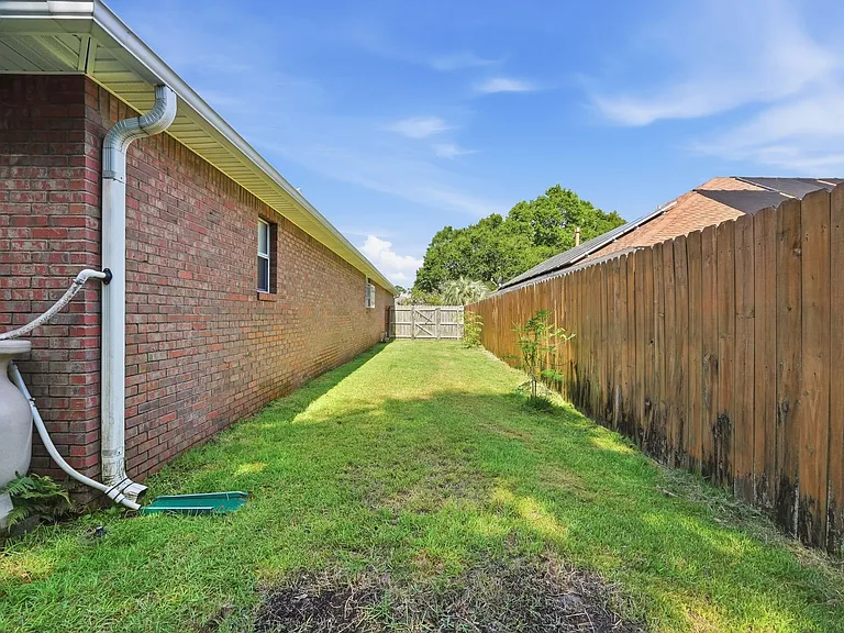 1651 Northridge Rd — Photo 54