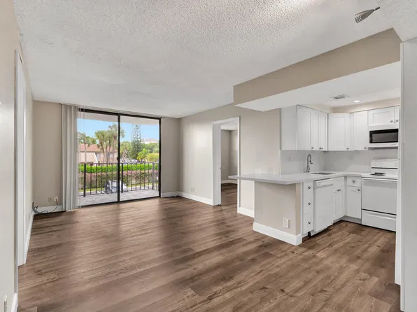 706 Executive Center Dr, West Palm Beach, FL