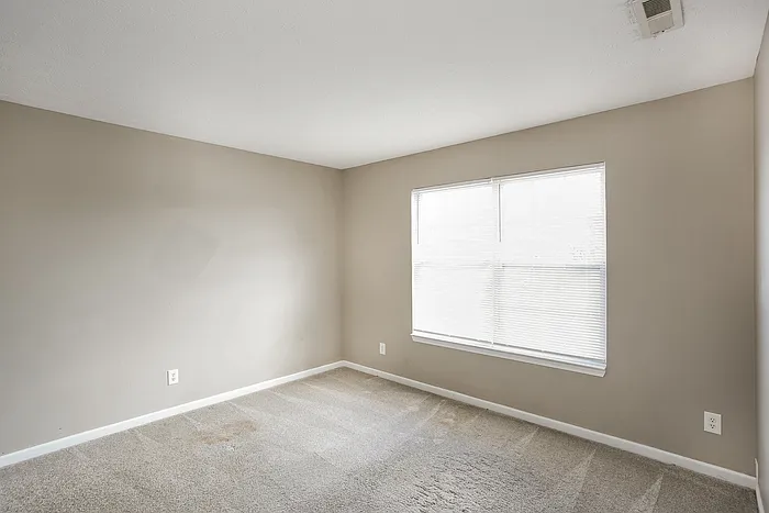5508 Washington Ave — Photo 9