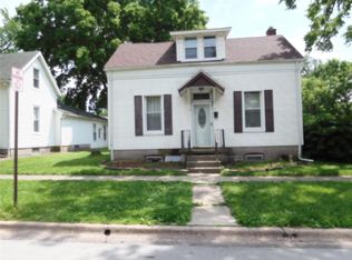 1000 13th St, Highland, IL