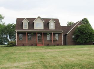 109 Crystal Springs Dr, Mount Sterling, KY 40353