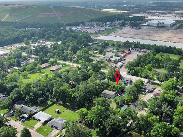 9211 N Green River Dr #A — Photo 3