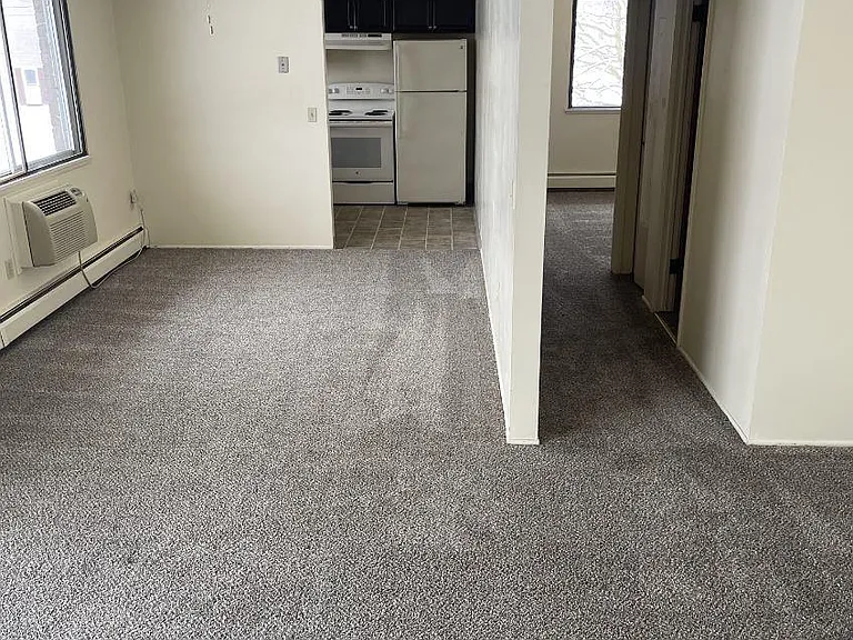 North Spruce Apartments — Photo 3
