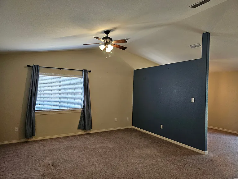 3705 Benjamin Davis Dr — Photo 4
