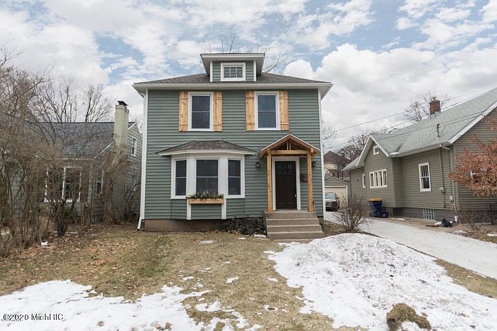 1st image of 451 Briarwood Ave SE