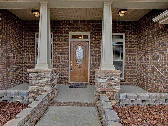 5th image of 628 Summer Cove Cir NW