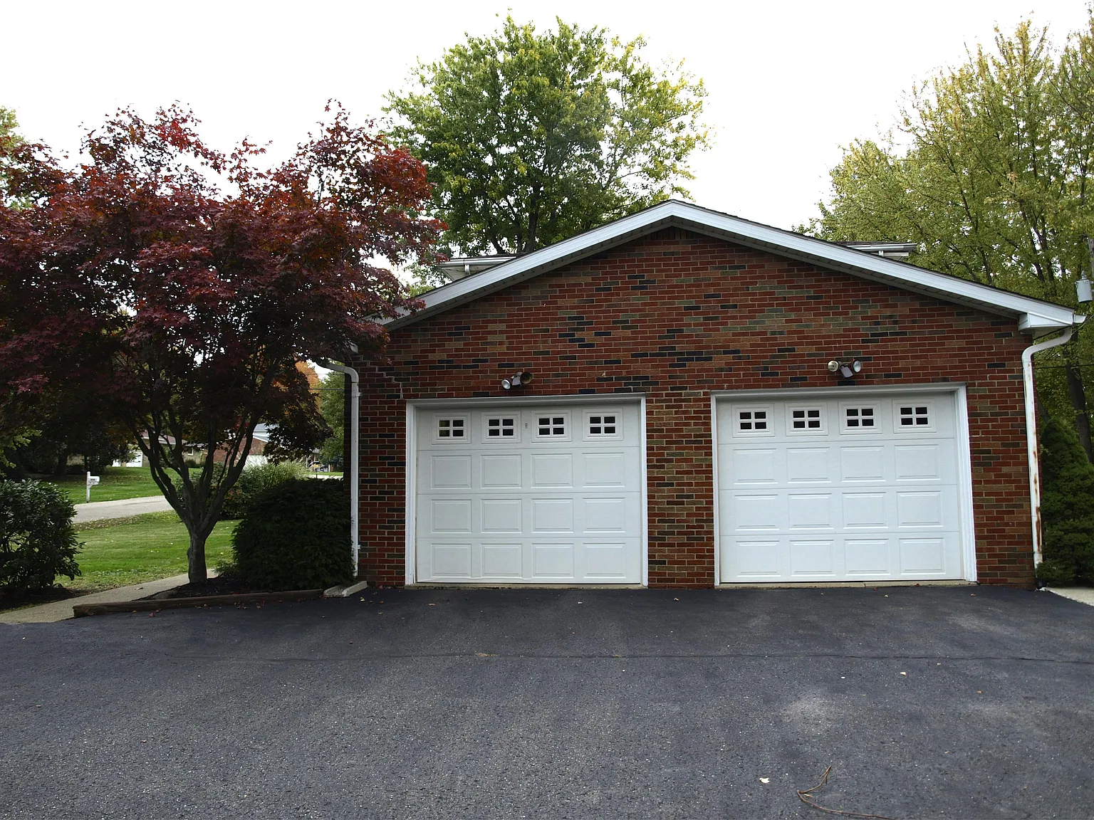 Carlyle Duplex - 2 — Photo 1