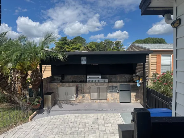 9706 Popular St, Tampa, FL 33635