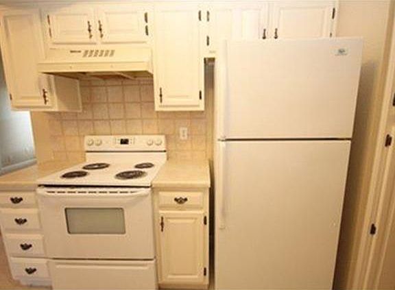 5th image of 617 Kingston Pl