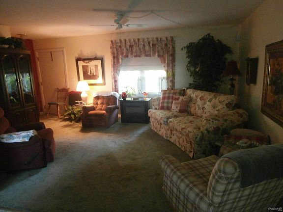 3rd image of 64 E Division St