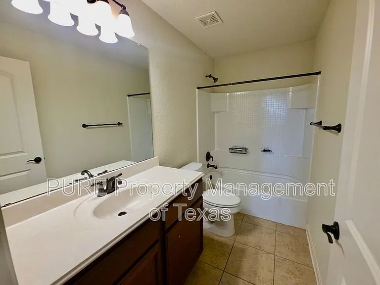 1697 Breanna Ln — Photo 19