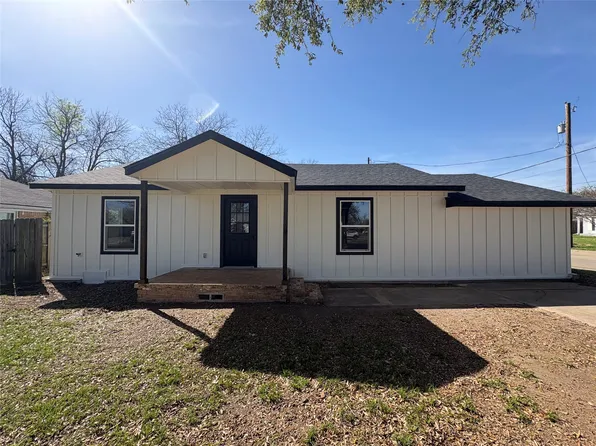1047 Davis St N, Sulphur Springs, TX 75482