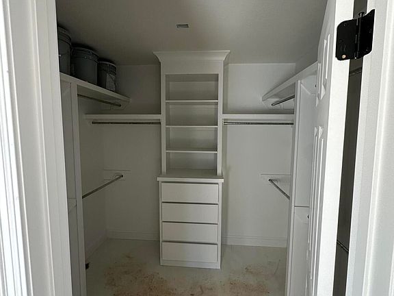 4th image of 130 Jody Dr