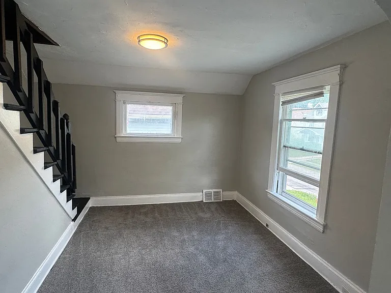 12918 Ferris Ave — Photo 8