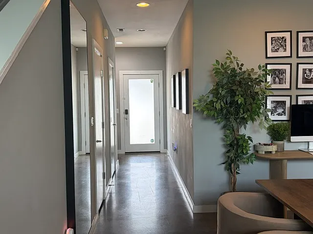 301 W Stassney Ln #21 — Photo 3