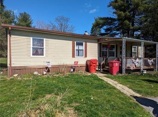 1024 Cherry Tree Xing, Breinigsville, PA 18031