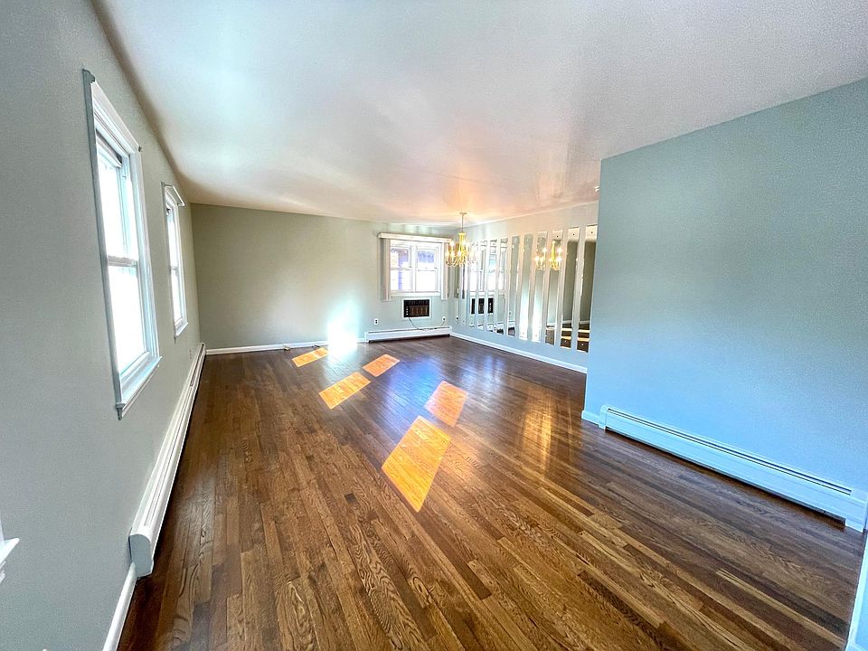 1st image of 2 Pine St Floor 2