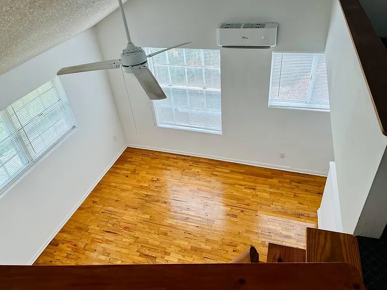 2573 Trapp Ave #B — Photo 24