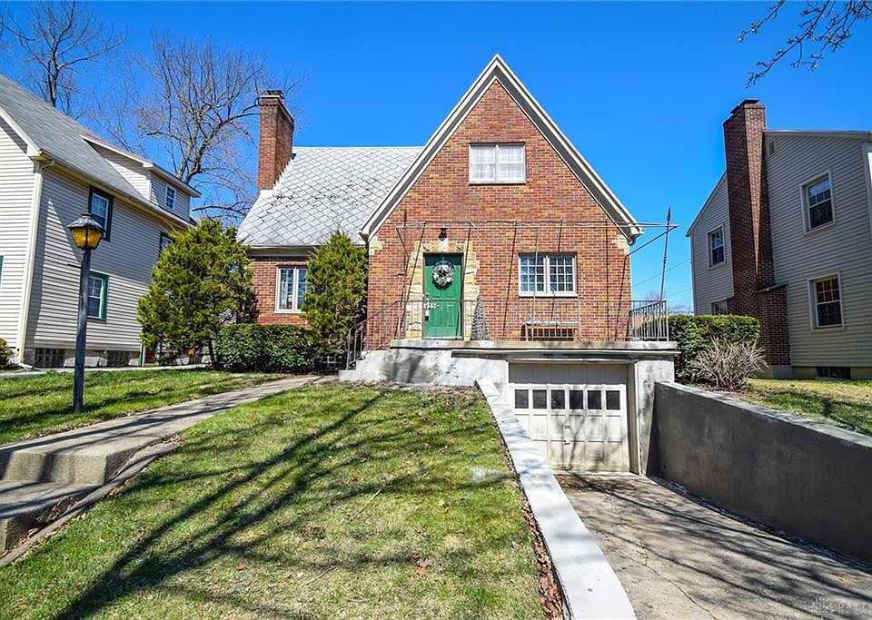 1st image of 435 Corona Ave