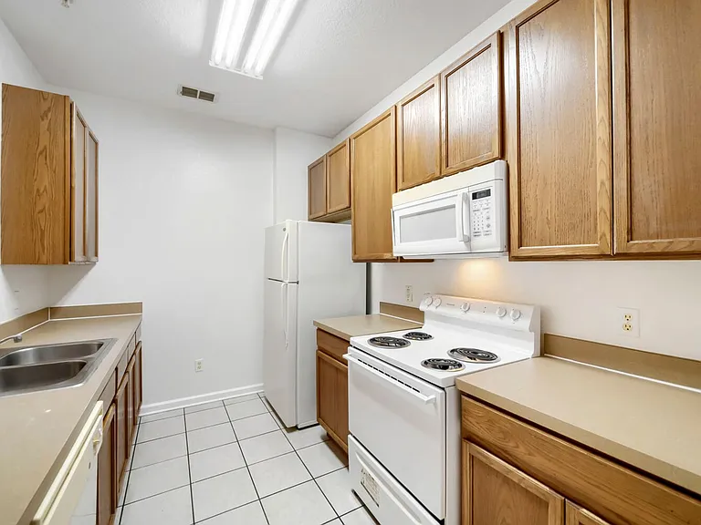 6466 Cava Alta Dr #208 — Photo 6