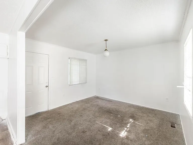 5741 Bloomfield Rd — Photo 16