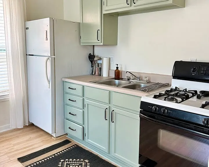 315 N 6th St #10 — Photo 8
