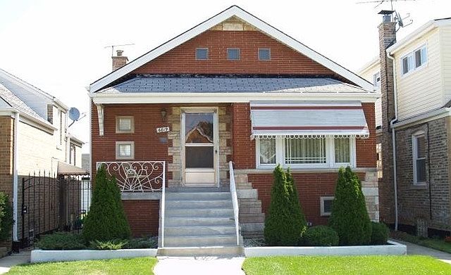 1st image of 6819 S Komensky Ave