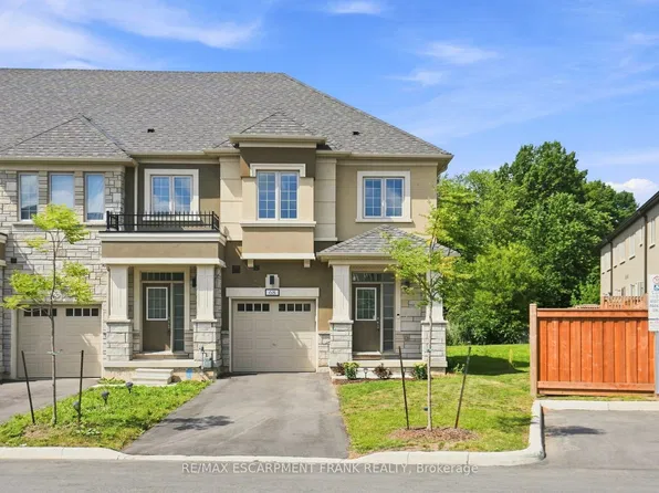 305 Garner Rd W #68, Hamilton, ON L9G 3K9