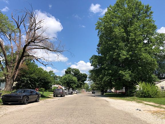 4th image of 3331 Wallace Ave