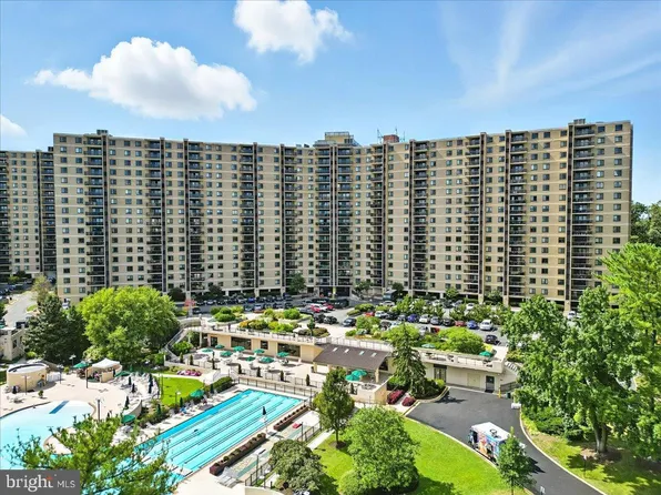 205 Yoakum Pkwy Unit 721, Alexandria, VA 22304