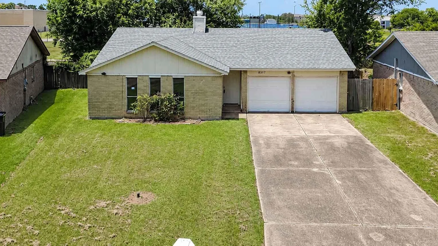 3 bed, 2.0 bath, 1470 sqft, $1,899 — Photo 2