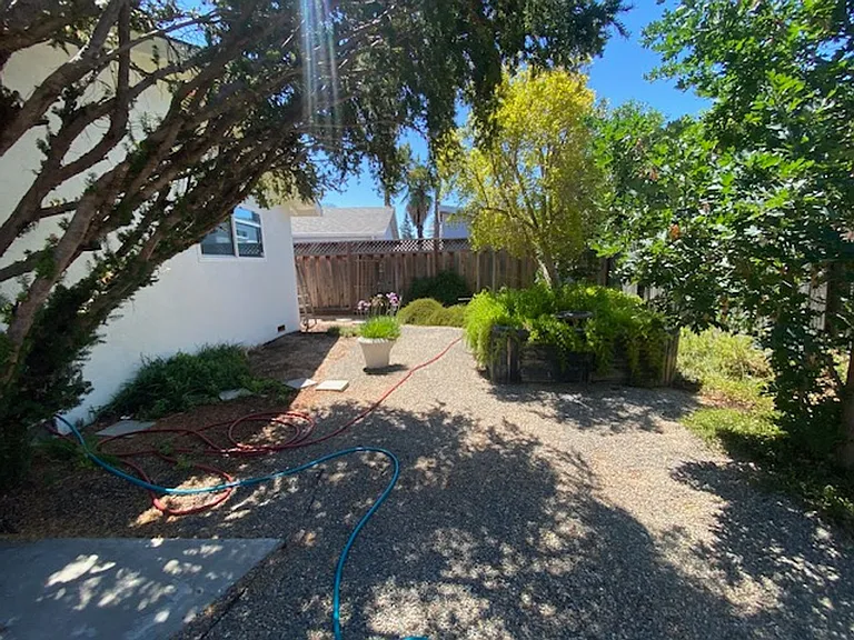 363 Helen Way — Photo 30