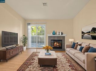 560 Canyon Oaks Dr APT H, Oakland, CA 94605